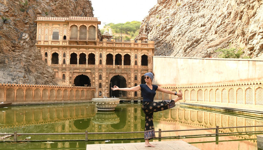 GaltaJi-Monkey-Temple-Jaipur-Tours