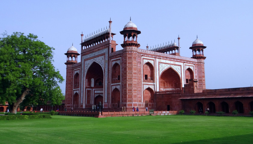 The-Great-Gate-Agra-Tours