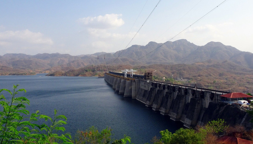 Sardar-Sarovar-Dam-tours