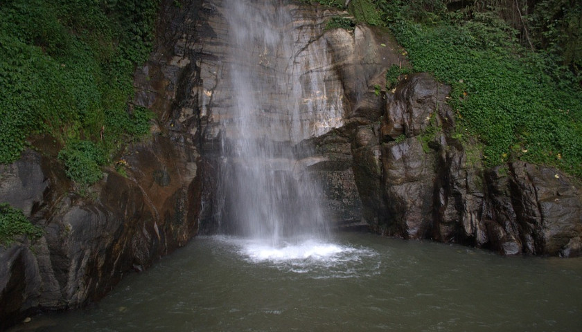 Gangtok-waterfall