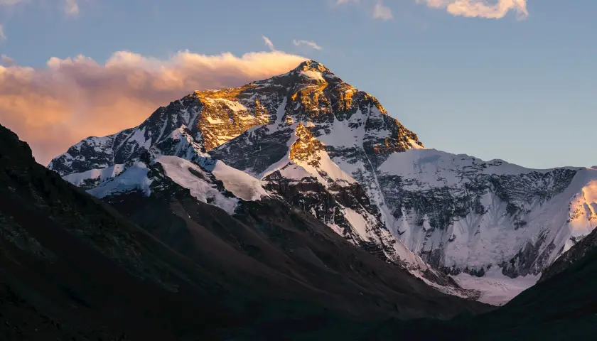 scenic-flight-from-kathmandu-to-mount-everest