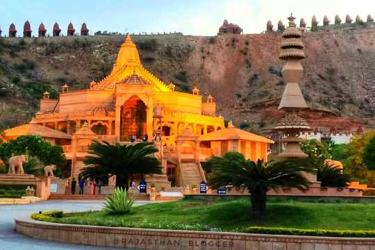 Nareli Gyanodaya Digambar Jain Temple