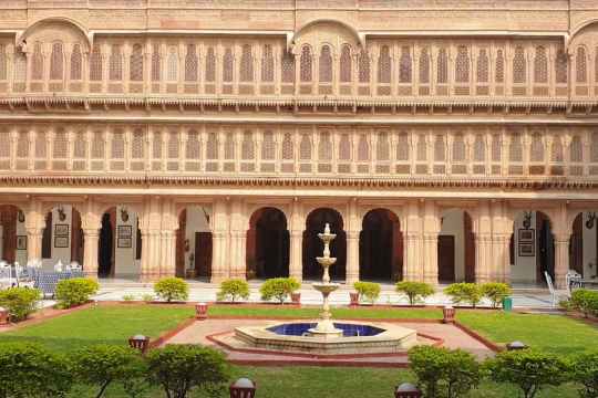 Lalgarh Palace