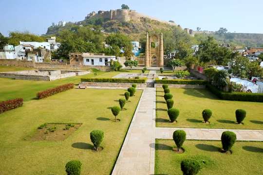 Badal Mahal