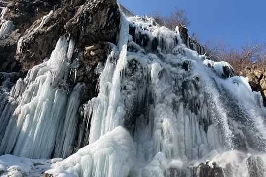 Drung Waterfall