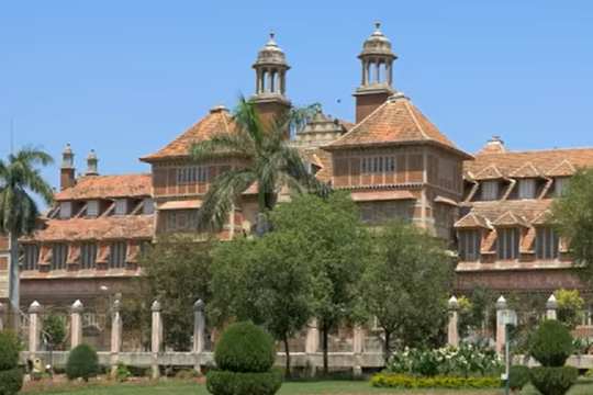 Baroda Museum And Picture Gallery