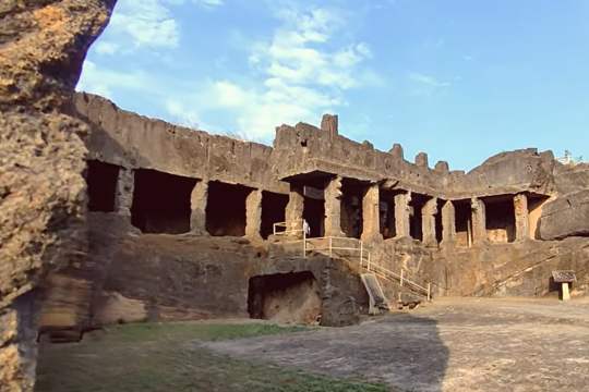 Khapra Kodiya Caves