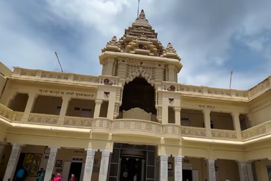 Mahatma Gandhi's Birth Place (Kirti Mandir)