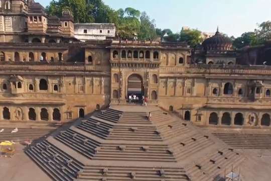 Maheshwar Fort