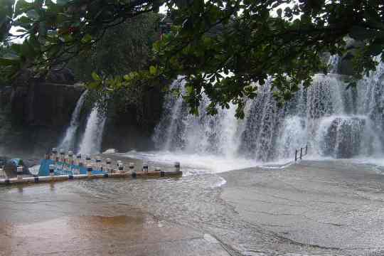 Thirparappu Falls